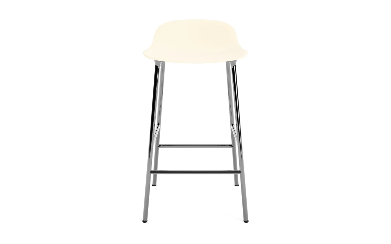 Erleben Sie den Form Barstuhl 65 cm in Creme/Chrom von Normann Copenhagen – ein elegantes Designhighlight für Ihre Bar oder Küche, das Komfort und Stil vereint.