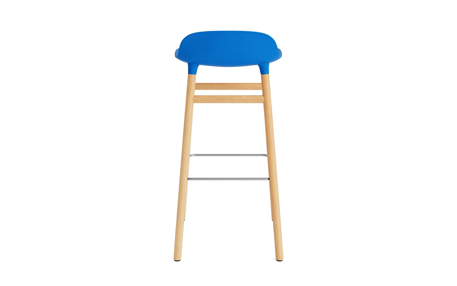 Erleben Sie den Form Barstuhl 75 cm in strahlendem Blau und Eiche – ein elegantes Möbelstück, das Komfort und modernes Design vereint.