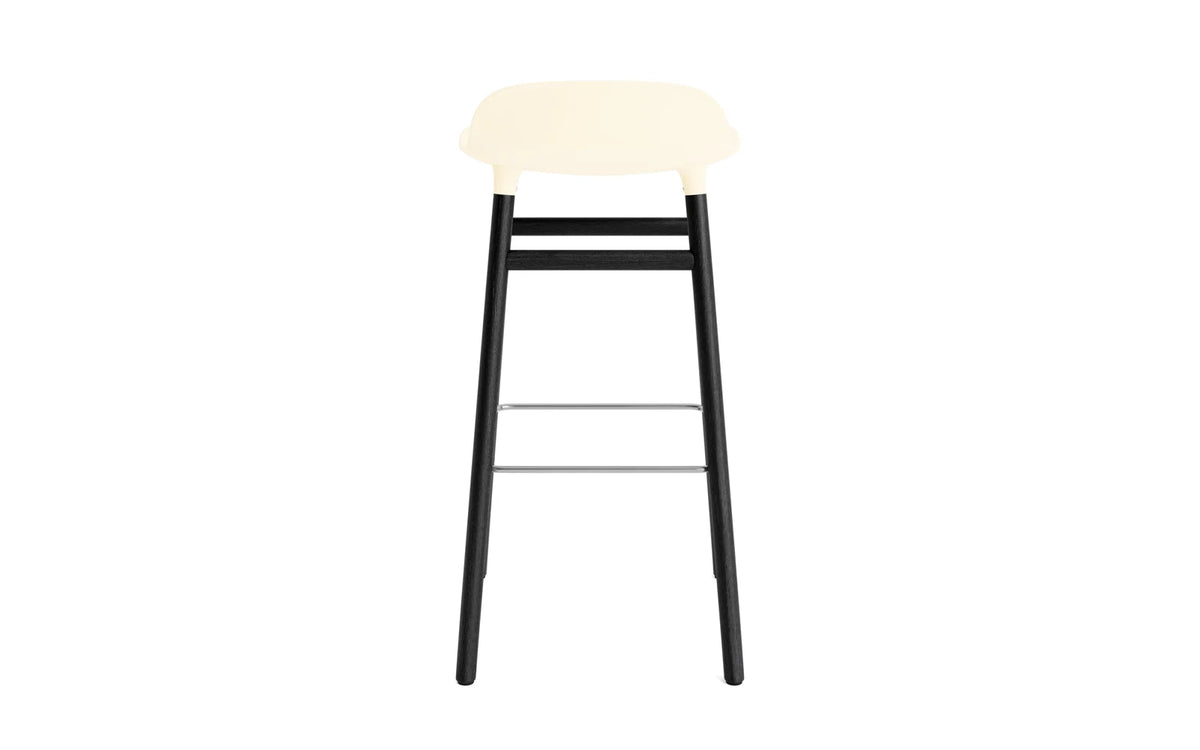 Form Barstuhl 75 cm creme/schwarz in Creme präsentiert im Onlineshop von KAQTU Design AG. Barstuhl ist von Normann Copenhagen