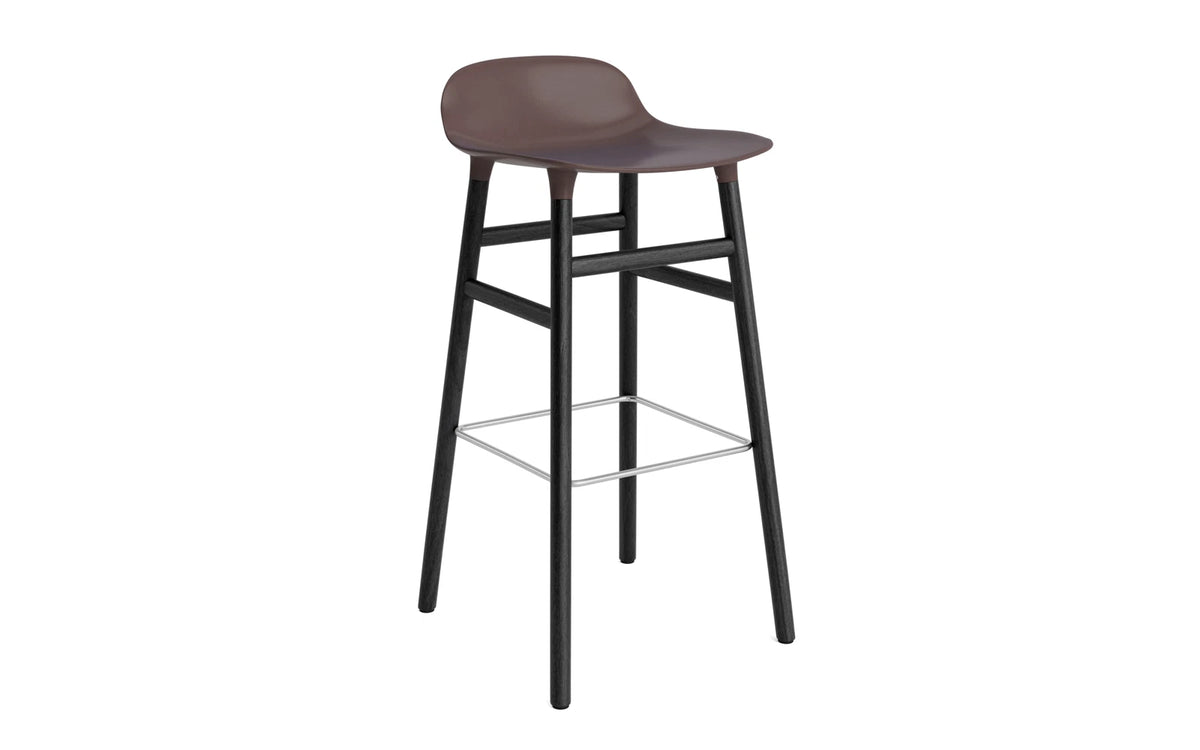 Form Barstuhl 75 cm braun/schwarz in Braun präsentiert im Onlineshop von KAQTU Design AG. Barstuhl ist von Normann Copenhagen