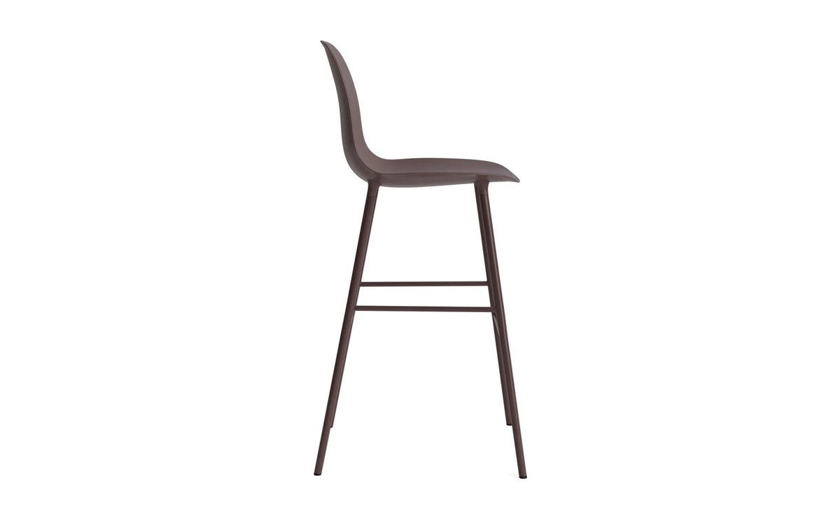 Form Barstuhl 75 cm Stahl Braun in Braun präsentiert im Onlineshop von KAQTU Design AG. Barstuhl ist von Normann Copenhagen