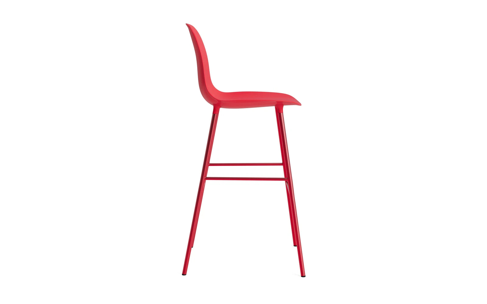 Entdecken Sie den Form Barstuhl 75 cm in leuchtendem Rot von Normann Copenhagen – ein stilvolles Möbelstück, das modernes skandinavisches Design verkörpert.