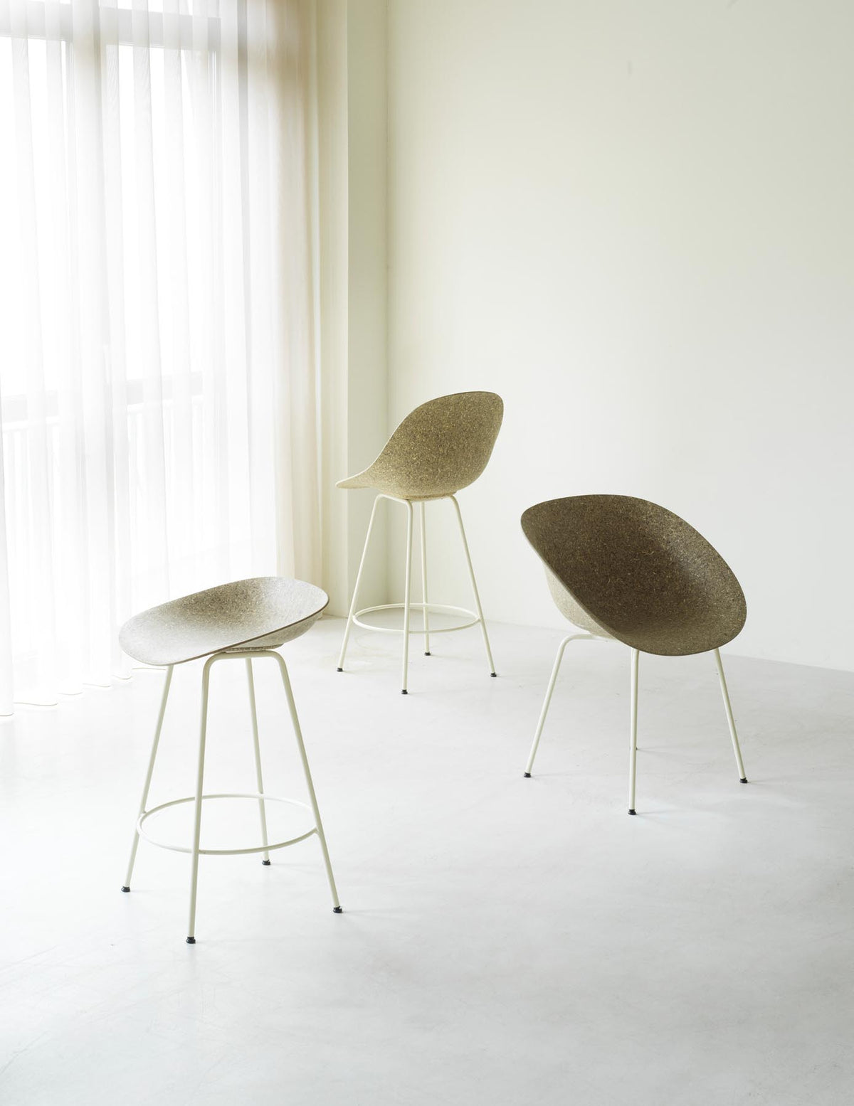 Mat Barstuhl 65 cm Creme stahl Seegras in Seegras präsentiert im Onlineshop von KAQTU Design AG. Barstuhl ist von Normann Copenhagen
