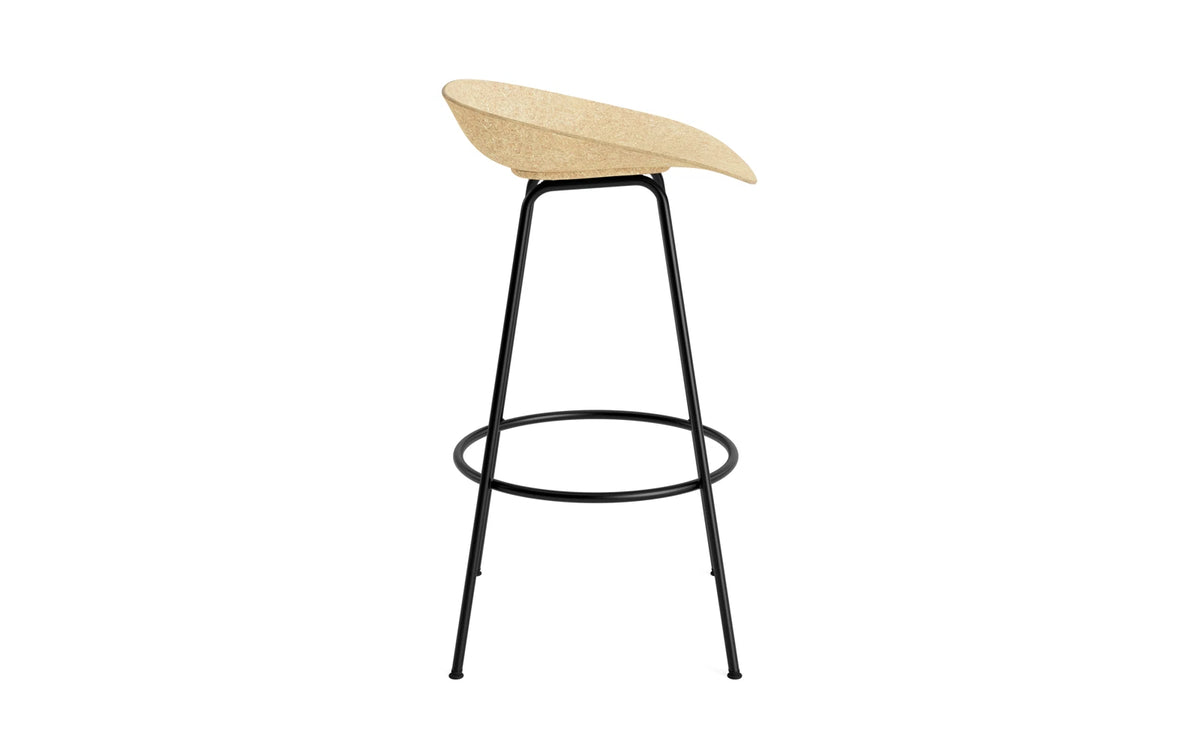 Mat Barstuhl 75 cm schwarzes Stahl Hanf in Hanf präsentiert im Onlineshop von KAQTU Design AG. Barstuhl ist von Normann Copenhagen