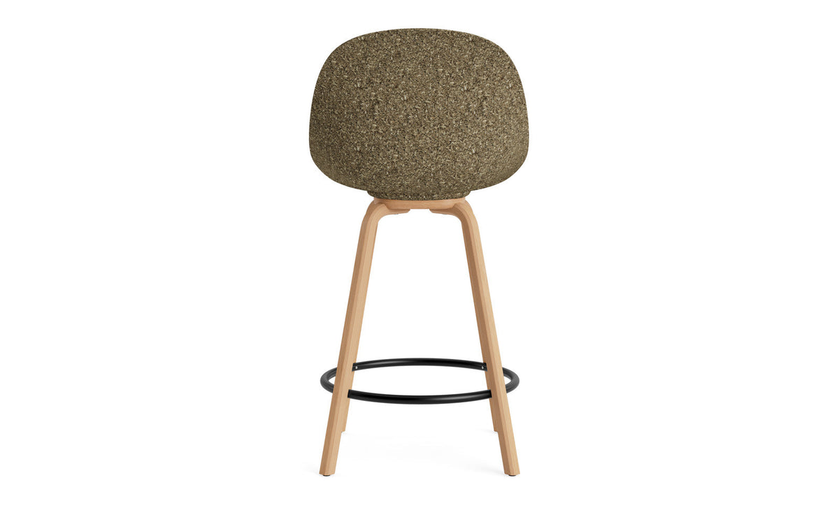 Mat Barstuhl 65 cm Buchenholz/schwarz in Seegras präsentiert im Onlineshop von KAQTU Design AG. Barstuhl ist von Normann Copenhagen