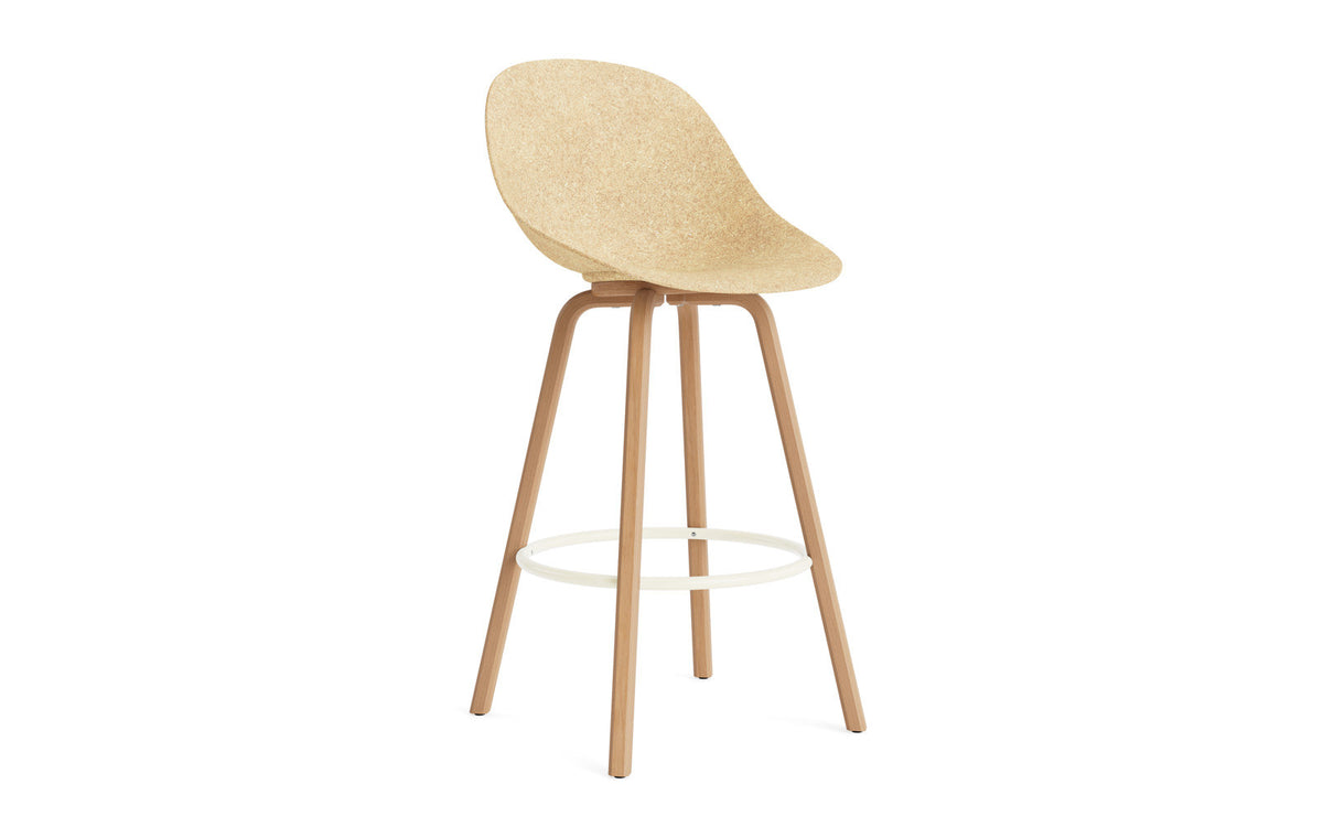 Mat Barstuhl 75 cm Buchenholz/creme in Hanffasern präsentiert im Onlineshop von KAQTU Design AG. Barstuhl ist von Normann Copenhagen