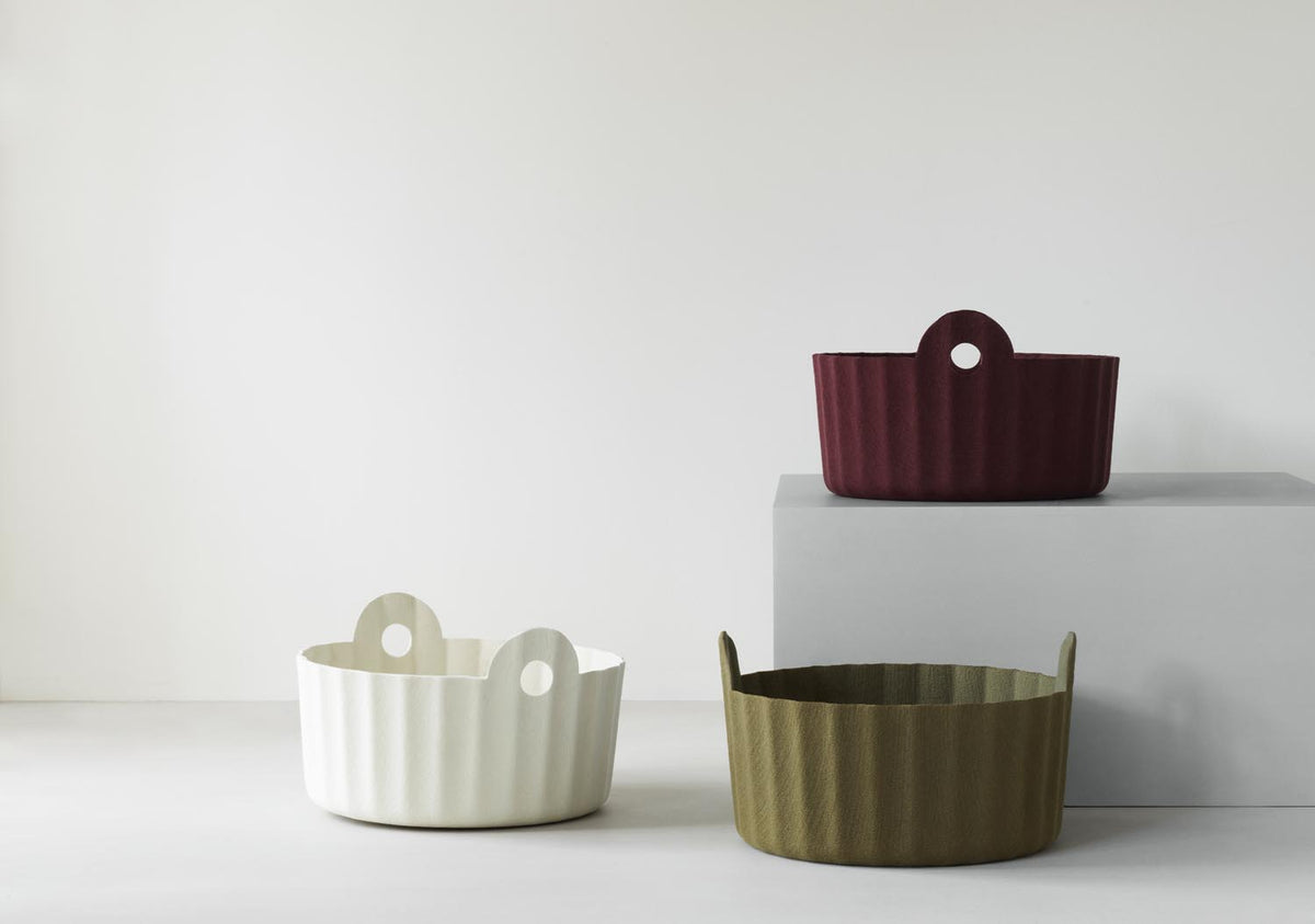 Colu Basket in Olive präsentiert im Onlineshop von KAQTU Design AG. Büromaterial ist von Normann Copenhagen