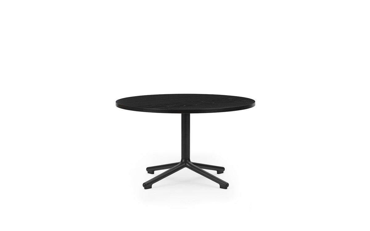 Runder Couchtisch Lunar mit Tischplatte aus schwarz Eiche und Beinen aus schwarz lackiertem Aluminium, Durchmesser 70 cm, Höhe 40 cm.