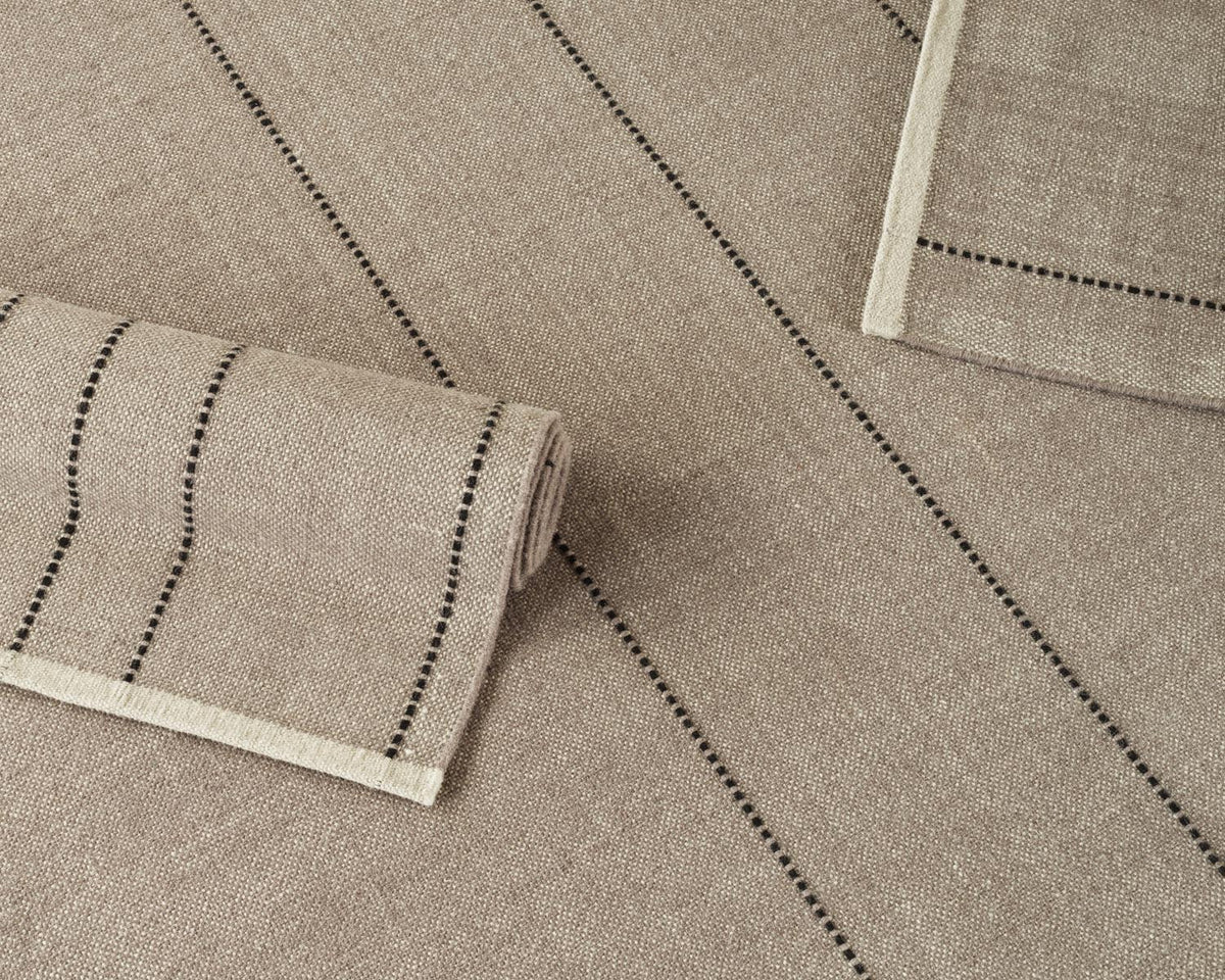 Seam Teppich 80x250 cm in Blue Tones präsentiert im Onlineshop von KAQTU Design AG. Teppich ist von Normann Copenhagen