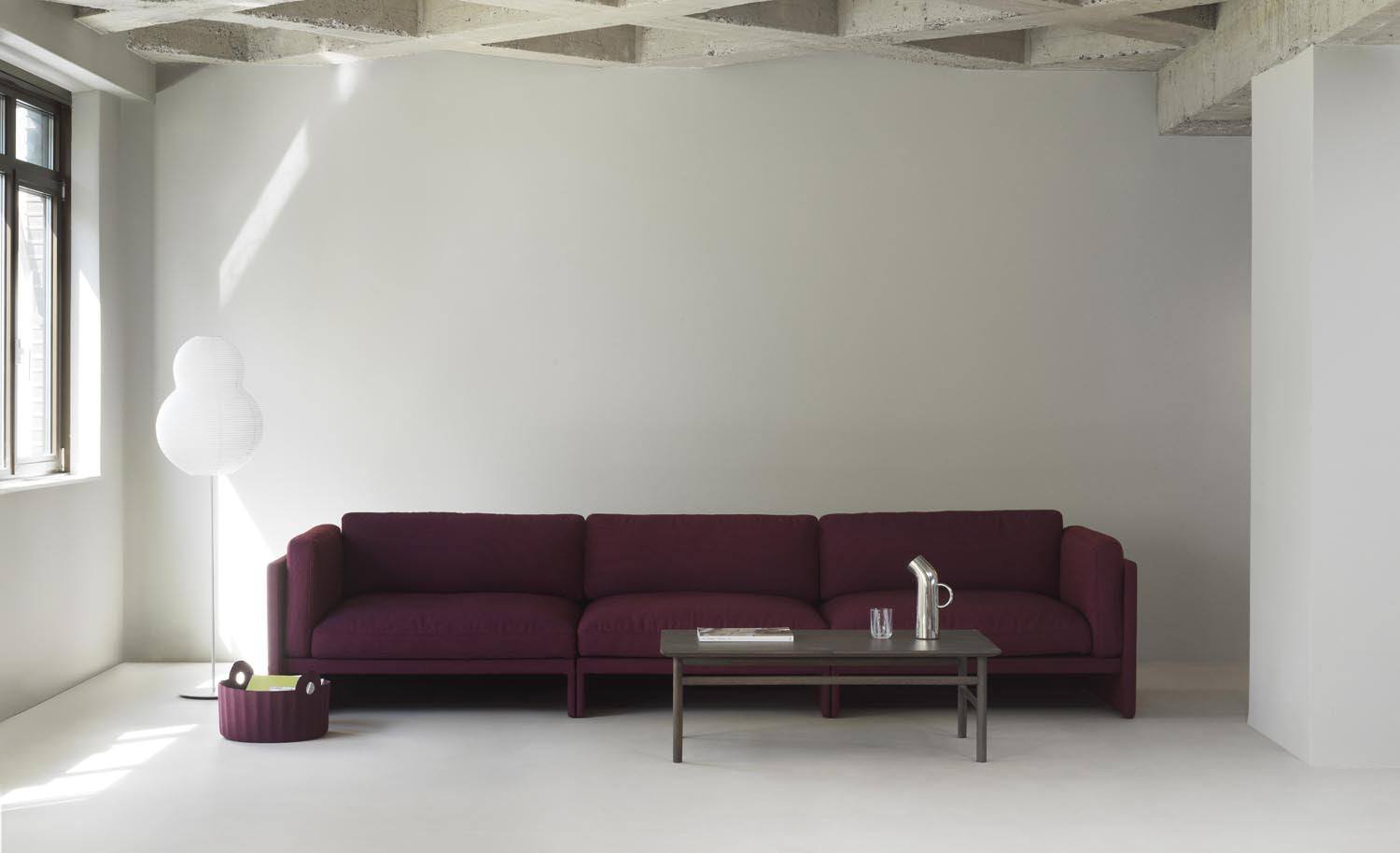 Entdecken Sie das Softy 4-Sitzer Sofa von Normann Copenhagen – ein stilvolles, modulares Möbelstück, das Komfort und Flexibilität vereint.