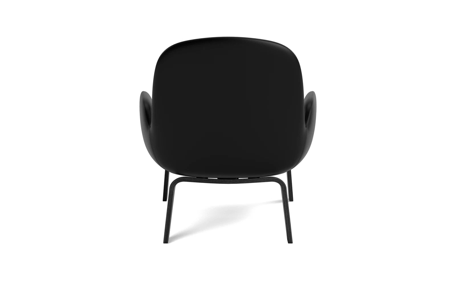Der Era Lounge-Sessel in schwarzer Eiche Ultra von Normann Copenhagen bietet stilvolle Eleganz und unvergleichlichen Sitzkomfort für Ihr Zuhause.