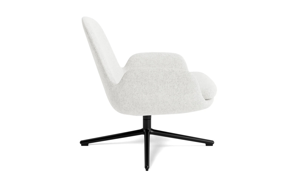Era Lounge-Sessel niedrig mit Drehgestell schwarzes Aluminium Hallingdal in Hallingdal 110 präsentiert im Onlineshop von KAQTU Design AG. Drehsessel ist von Normann Copenhagen