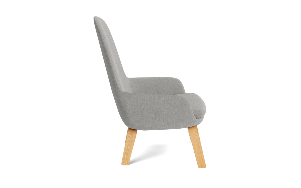 Era Lounge-Sessel hoch Eiche Remix in Remix 133 präsentiert im Onlineshop von KAQTU Design AG. Sessel ist von Normann Copenhagen