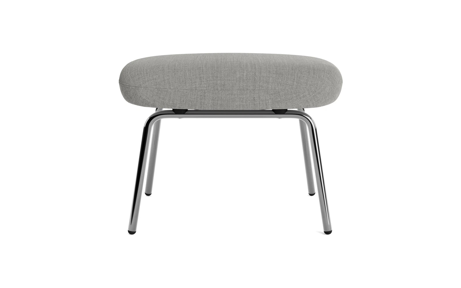 Erleben Sie den Era Fusshocker Chrom Remix von Normann Copenhagen – ein elegantes Möbelstück, das zeitlose Schönheit und Funktionalität vereint.