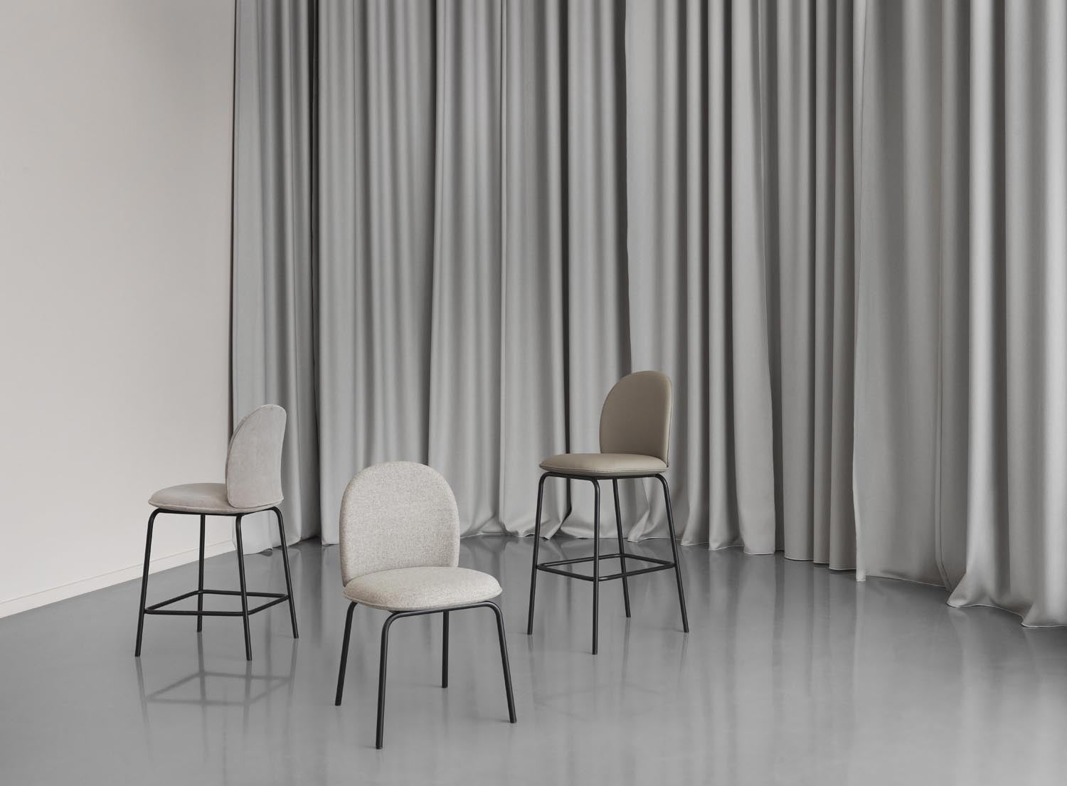 Erleben Sie den Ace Barstuhl 65 cm gepolstert von Normann Copenhagen – ein elegantes Design, das urbanen Stil und höchsten Sitzkomfort vereint.