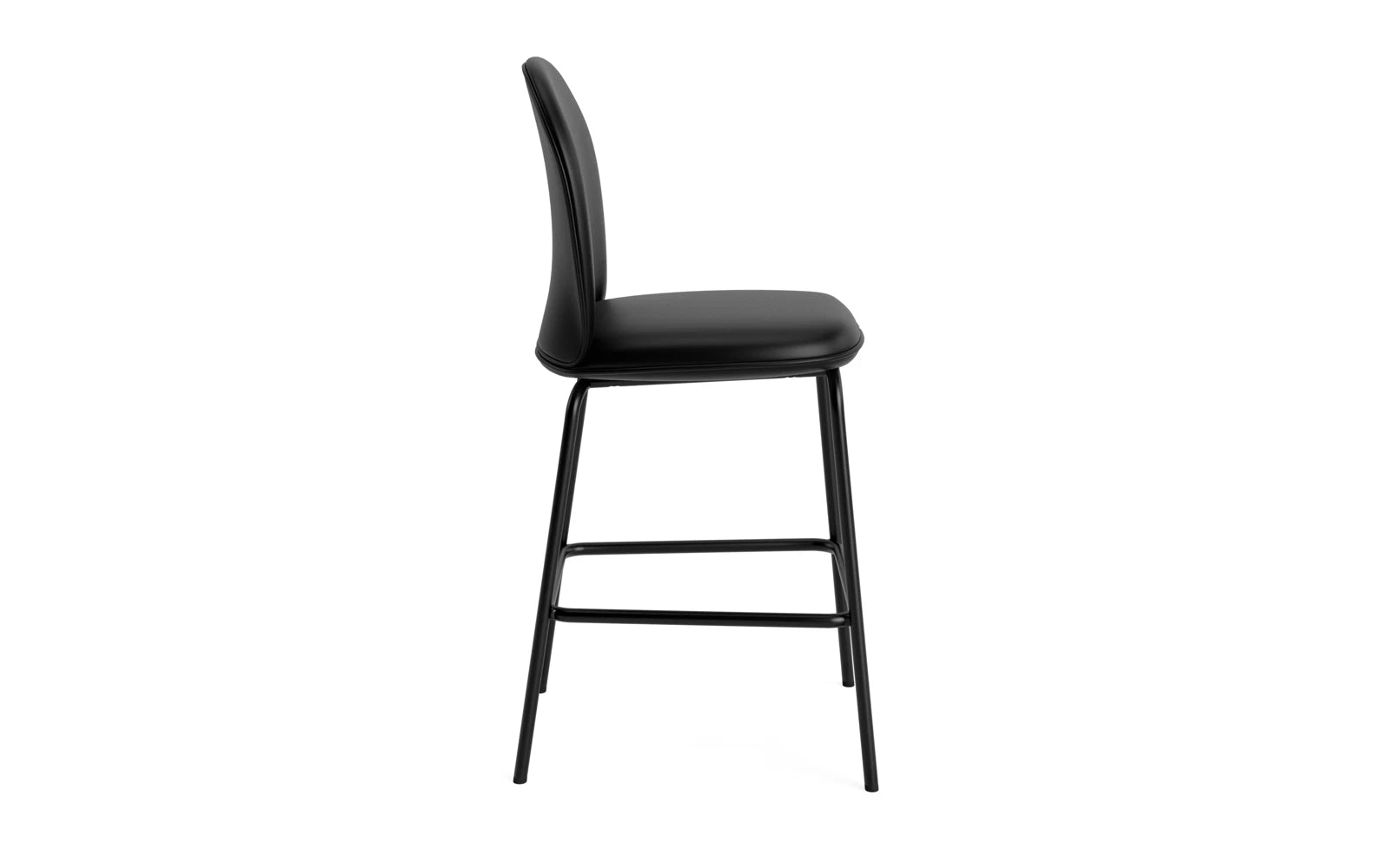Entdecken Sie den Ace Barstuhl 65 cm gepolstert von Normann Copenhagen – stilvolles, urbanes Design mit hochwertiger Polsterung und robuster Stahlbasis.