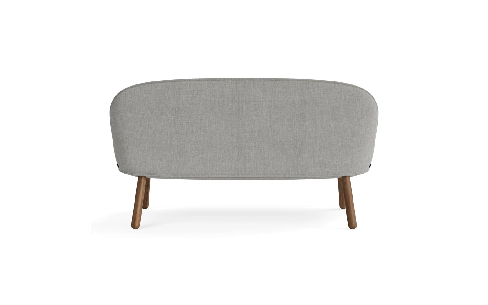 Erleben Sie das Ace Sofa Gebeizte Eiche Remix von Normann Copenhagen – ein elegantes 2er Sofa, das Funktionalität und modernes Design für kleine Räume perfekt kombiniert.