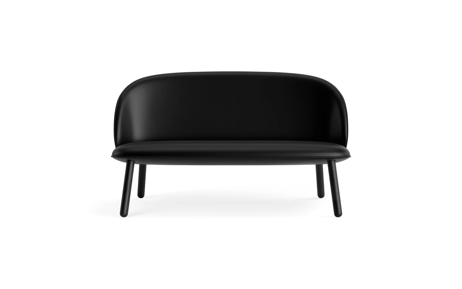 Erleben Sie das Ace Sofa in schwarzer Eiche Ultra von Normann Copenhagen – ein elegantes Möbelstück, das modernes Wohnen mit Komfort vereint.