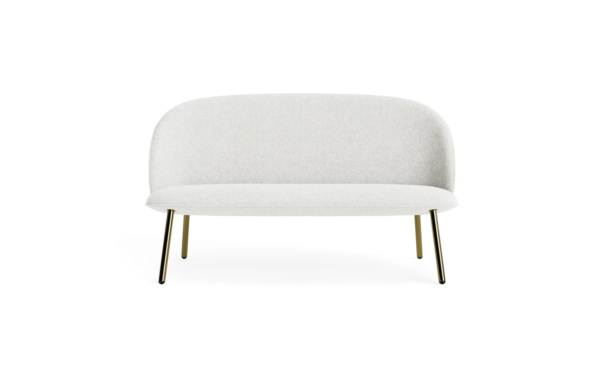 Ace Sofa Messing Hallingdal in Hallingdal 110 präsentiert im Onlineshop von KAQTU Design AG. 2er Sofa ist von Normann Copenhagen
