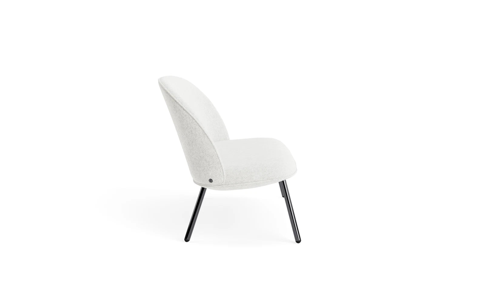 Entdecken Sie das Ace Sofa von Normann Copenhagen: Elegantes Design aus schwarzem Metallic-Stahl, ideal für stilvolle, urbane Wohnräume.