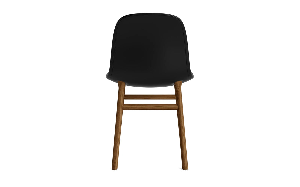 Form Stuhl gepolstert Walnuss Ultra in Ultra 41599 präsentiert im Onlineshop von KAQTU Design AG. Stuhl ist von Normann Copenhagen