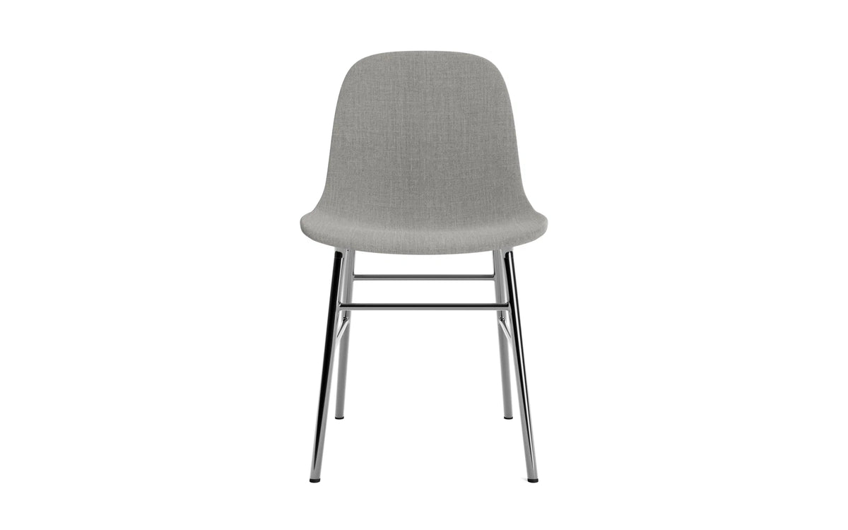 Form Stuhl gepolstert chrome Remix in Remix 133 präsentiert im Onlineshop von KAQTU Design AG. Stuhl ist von Normann Copenhagen