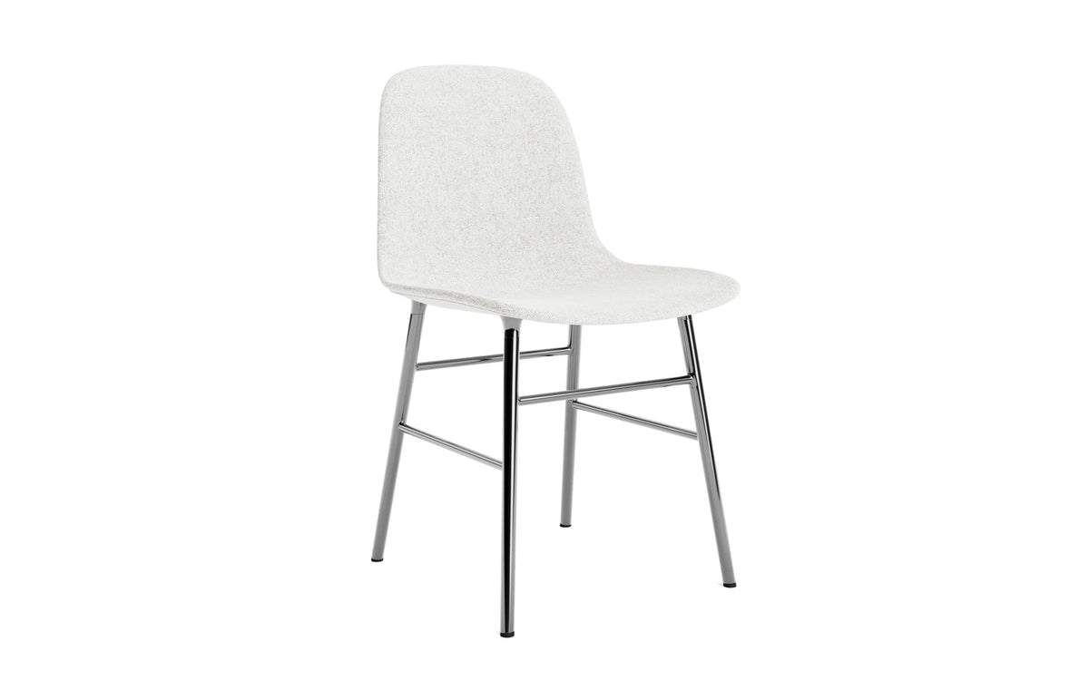 Form Stuhl gepolstert Chrome Hallingdal in Hallingdal 110 präsentiert im Onlineshop von KAQTU Design AG. Stuhl ist von Normann Copenhagen