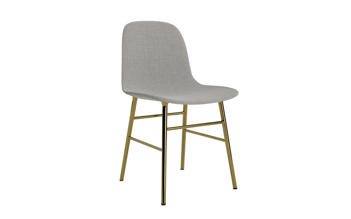 Form Stuhl gepolstert Messing Remix in Remix 133 präsentiert im Onlineshop von KAQTU Design AG. Stuhl ist von Normann Copenhagen