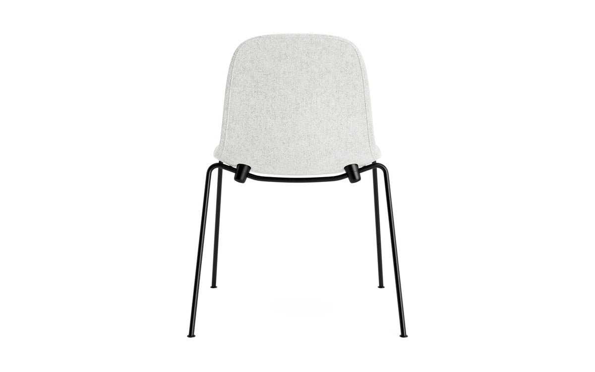Form Stapelstuhl schwarzes stahl gepolstert Hallingdal in Hallingdal 110 präsentiert im Onlineshop von KAQTU Design AG. Stuhl ist von Normann Copenhagen