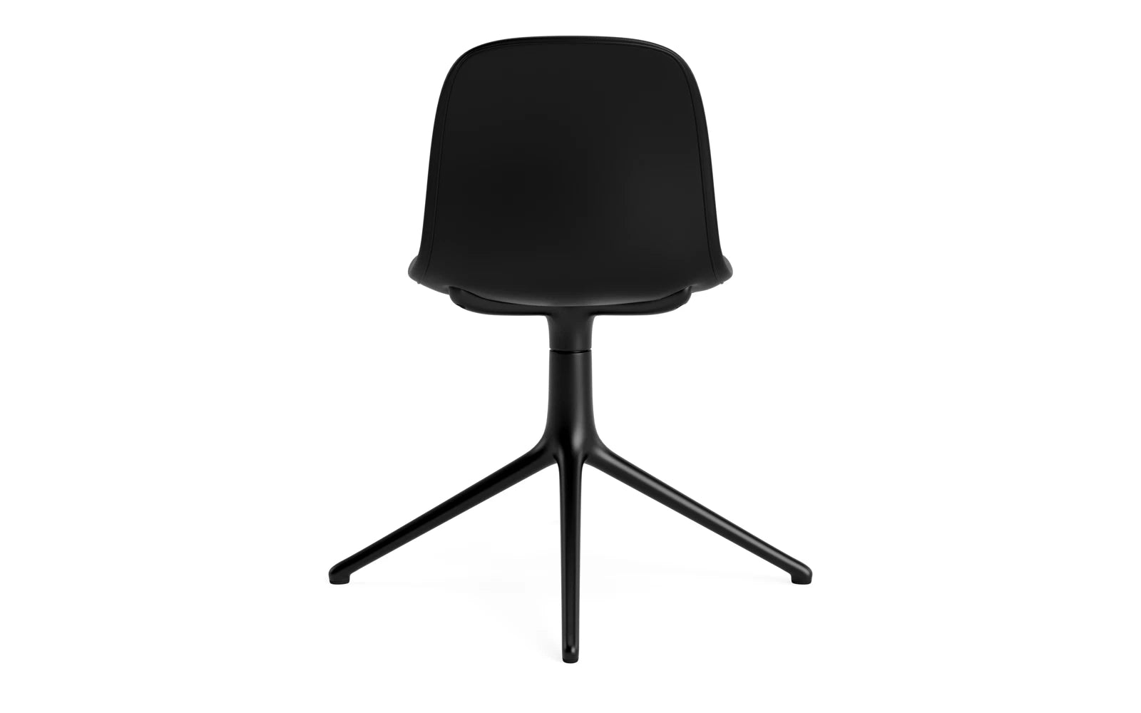 Der Form Drehstuhl 4L von Normann Copenhagen kombiniert elegantes schwarzes Aluminium mit hochwertiger Vollpolsterung in Remix-Stoff und bietet vielfältige Designoptionen.