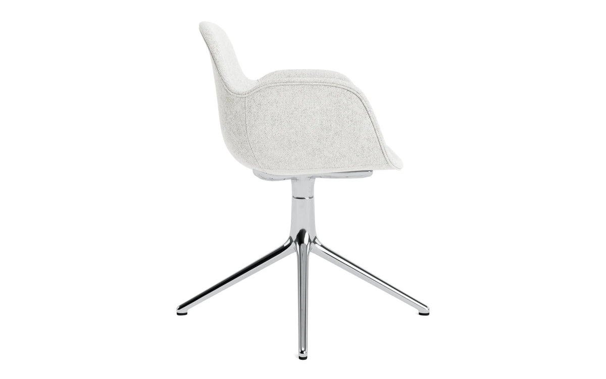 Form Drehstuhl 4L Aluminium Vollpolster Hallingdal in Hallingdal 110 präsentiert im Onlineshop von KAQTU Design AG. Bürostuhl ist von Normann Copenhagen
