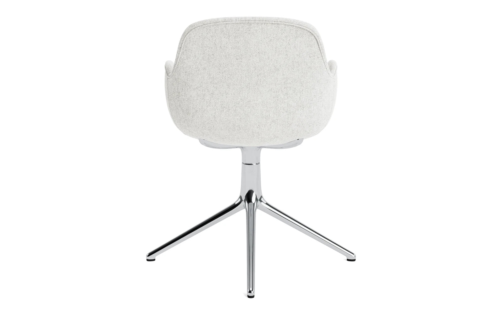 Erleben Sie den Form Drehsessel 4L von Normann Copenhagen – ein eleganter, drehbarer Sessel mit luxuriösem Hallingdal-Polster und vielfältigen Designoptionen.