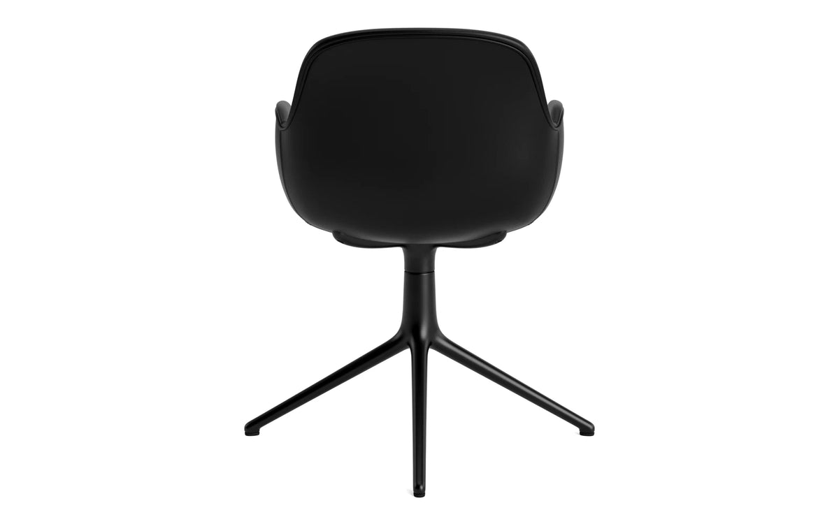 Form Drehstuhl 4L gepolstert schwarzes Aluminium Ultra Leder in Ultra 41599 präsentiert im Onlineshop von KAQTU Design AG. Bürostuhl ist von Normann Copenhagen