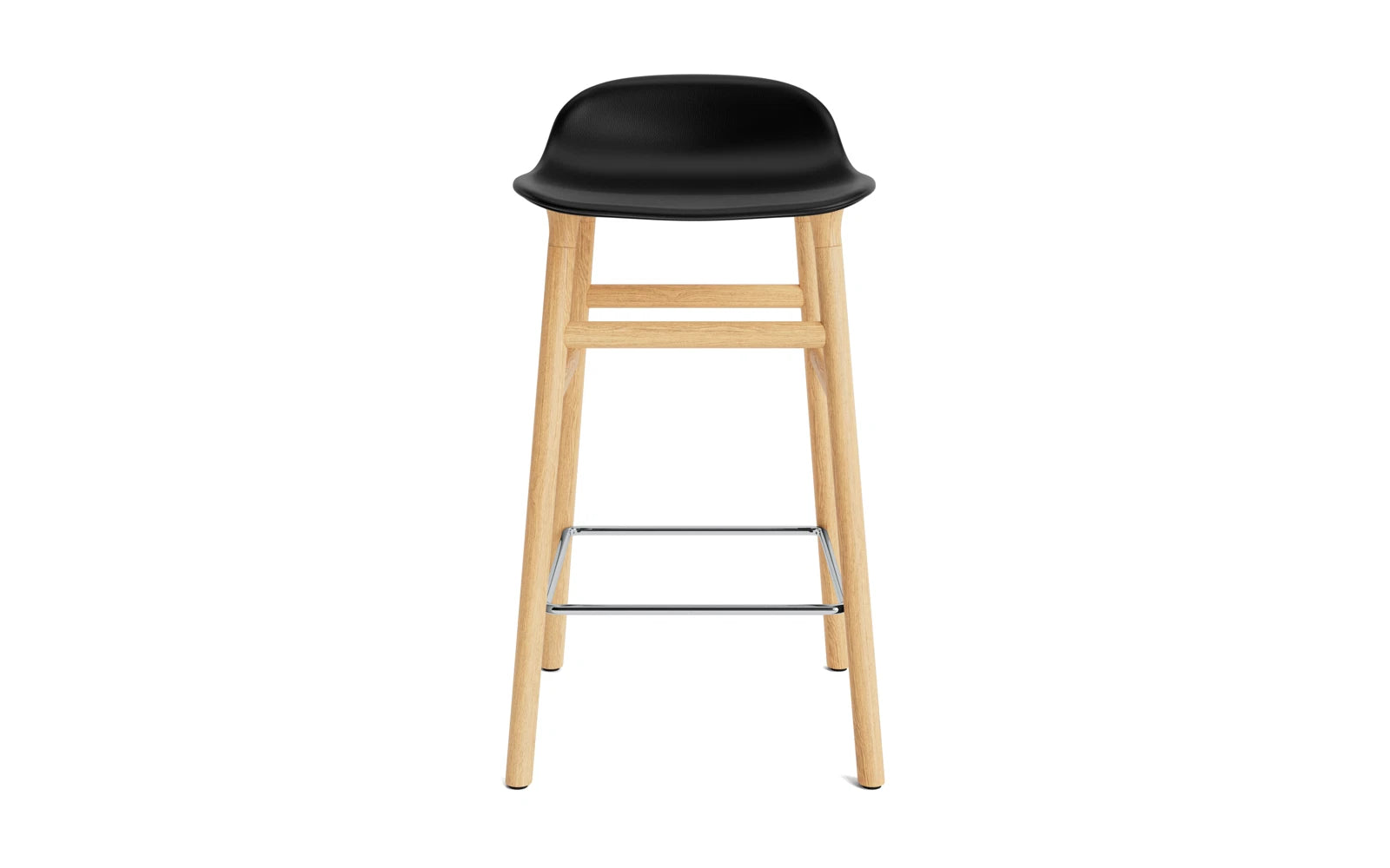 Erleben Sie den Form Barstuhl 65 cm gepolstert Eiche Ultra von Normann Copenhagen – eine harmonische Verbindung von modernem Stil und erstklassigem Sitzkomfort.