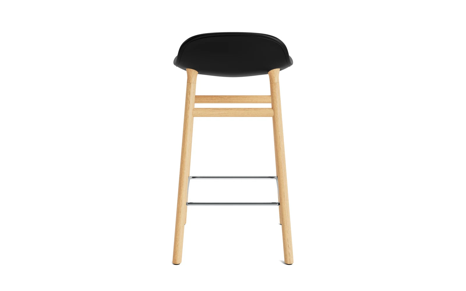 Erleben Sie den Form Barstuhl 65 cm gepolstert Eiche Ultra von Normann Copenhagen – eine harmonische Verbindung von modernem Stil und außergewöhnlichem Sitzkomfort.