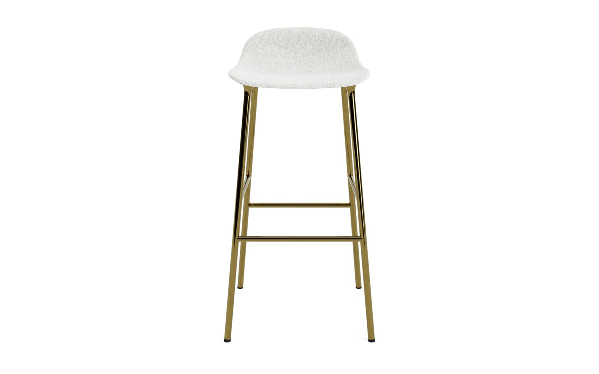 Form Barstuhl 75 cm gepolstert Messing Hallingdal in Hallingdal 110 präsentiert im Onlineshop von KAQTU Design AG. Barstuhl ist von Normann Copenhagen