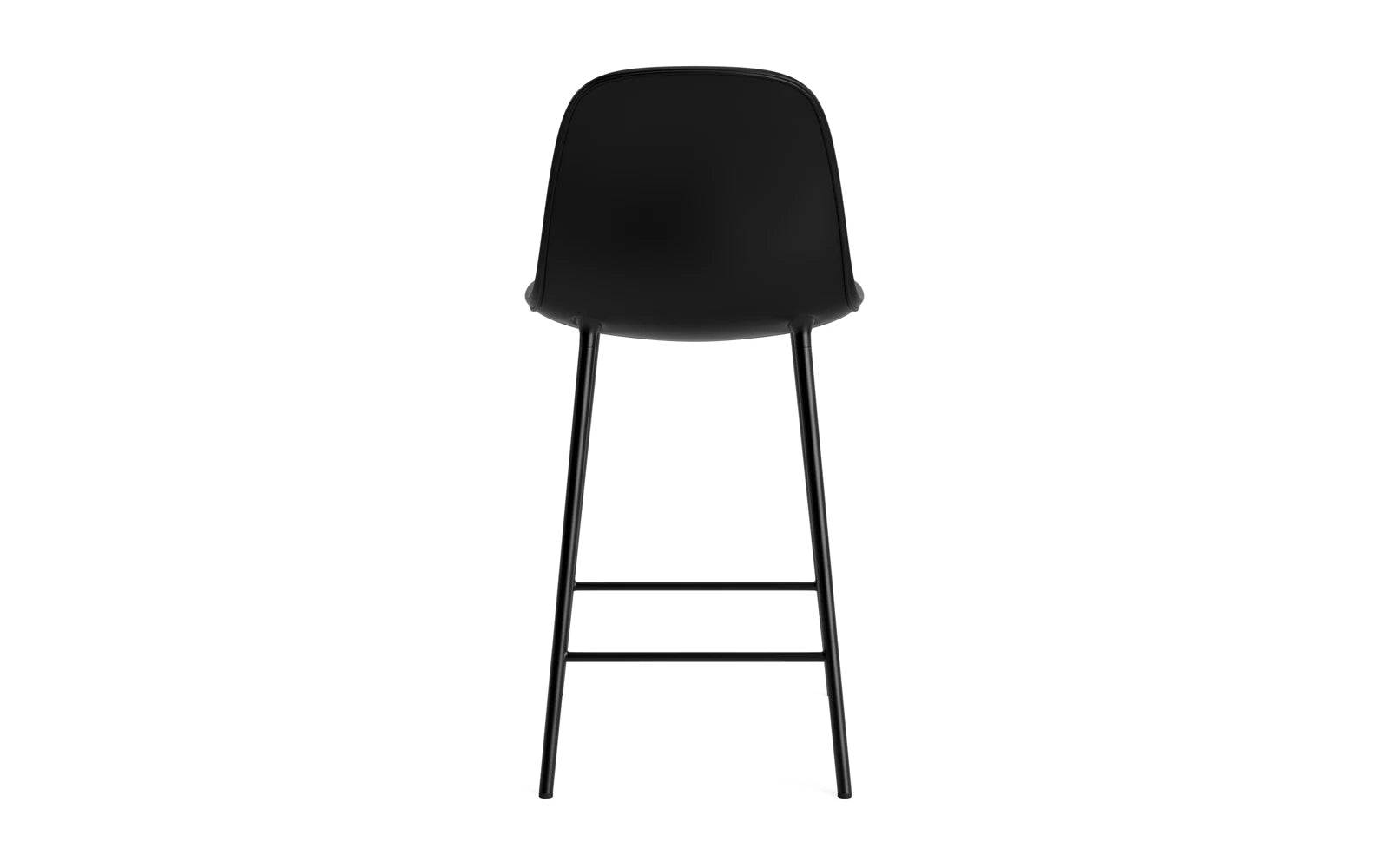 Erleben Sie den Form Barstuhl 65 cm gepolstert von Normann Copenhagen – eine harmonische Verbindung aus elegantem Design, hochwertigem Ultra Leder und stabiler Stahlkonstruktion.