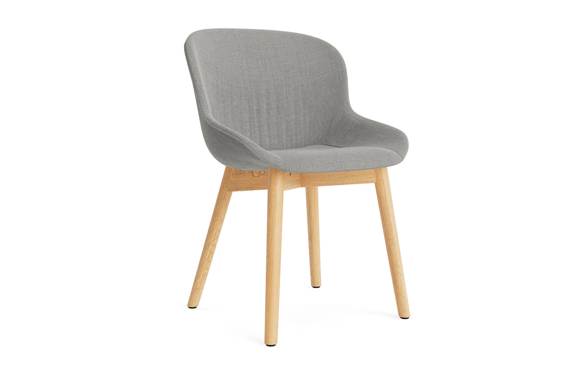 Hyg Comfort Stuhl Vollpolster Eiche Remix in Remix 133 präsentiert im Onlineshop von KAQTU Design AG. Stuhl ist von Normann Copenhagen
