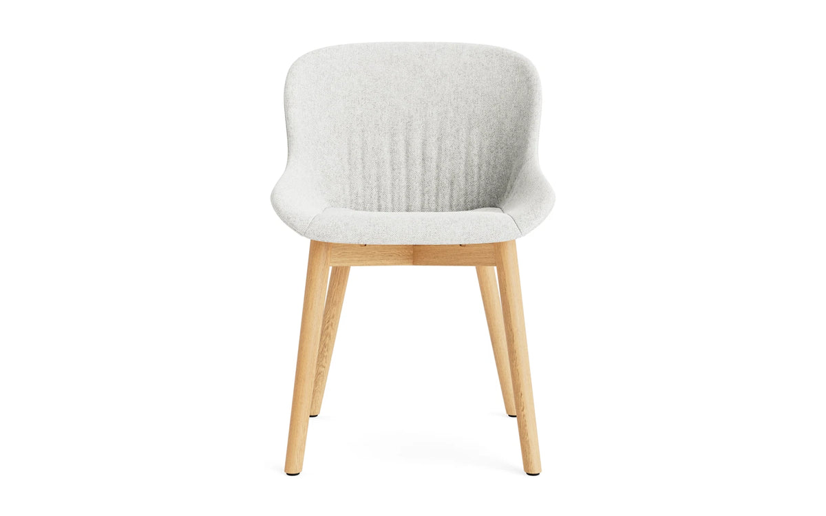 Hyg Comfort Stuhl Vollpolster Eiche Hallingdal in Hallingdal 110 präsentiert im Onlineshop von KAQTU Design AG. Stuhl ist von Normann Copenhagen