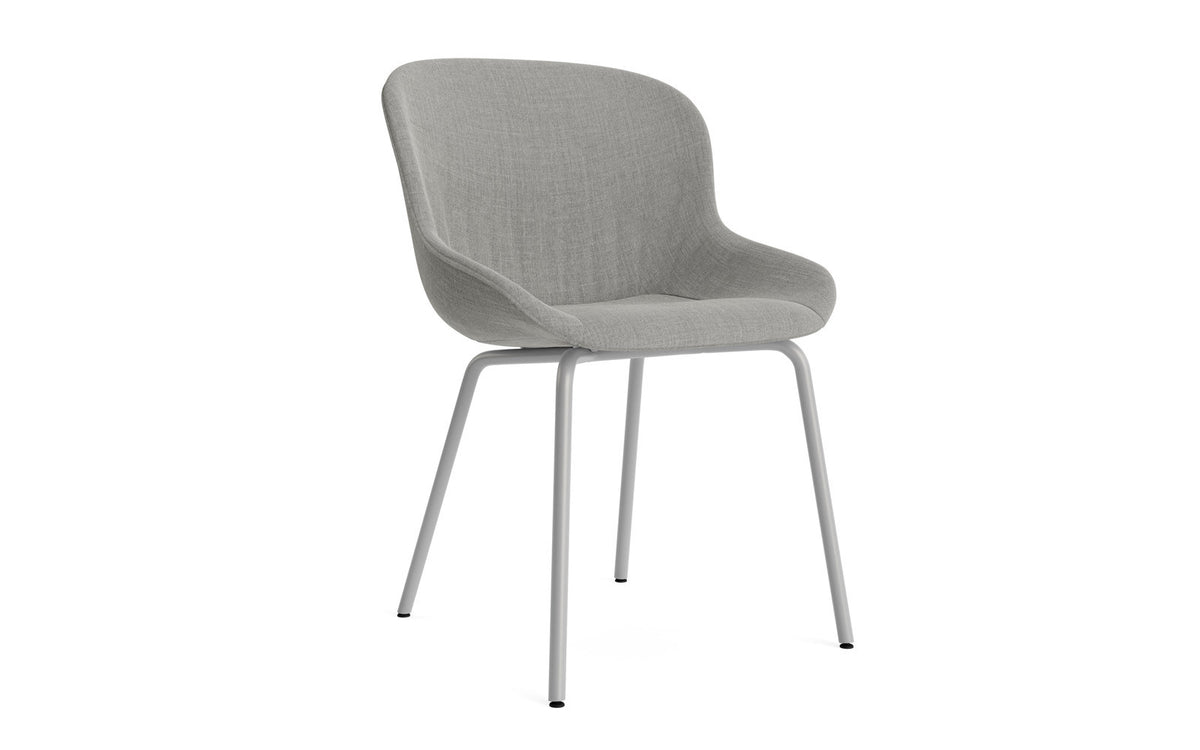 Hyg Comfort Stuhl Vollpolster Grau stahl Remix in Remix 133 präsentiert im Onlineshop von KAQTU Design AG. Stuhl ist von Normann Copenhagen