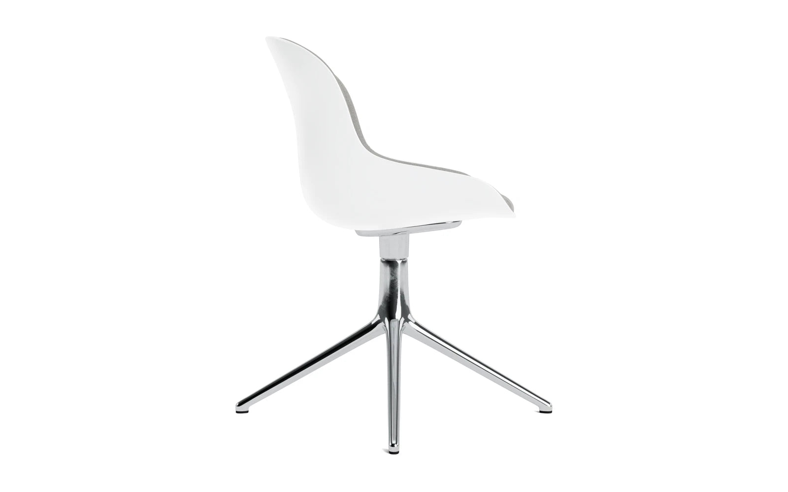 Genießen Sie den Hyg Drehstuhl 4B von Normann Copenhagen: gepolstert, stilvoll und perfekt für ein gemütliches Ambiente in Ihrem Zuhause.