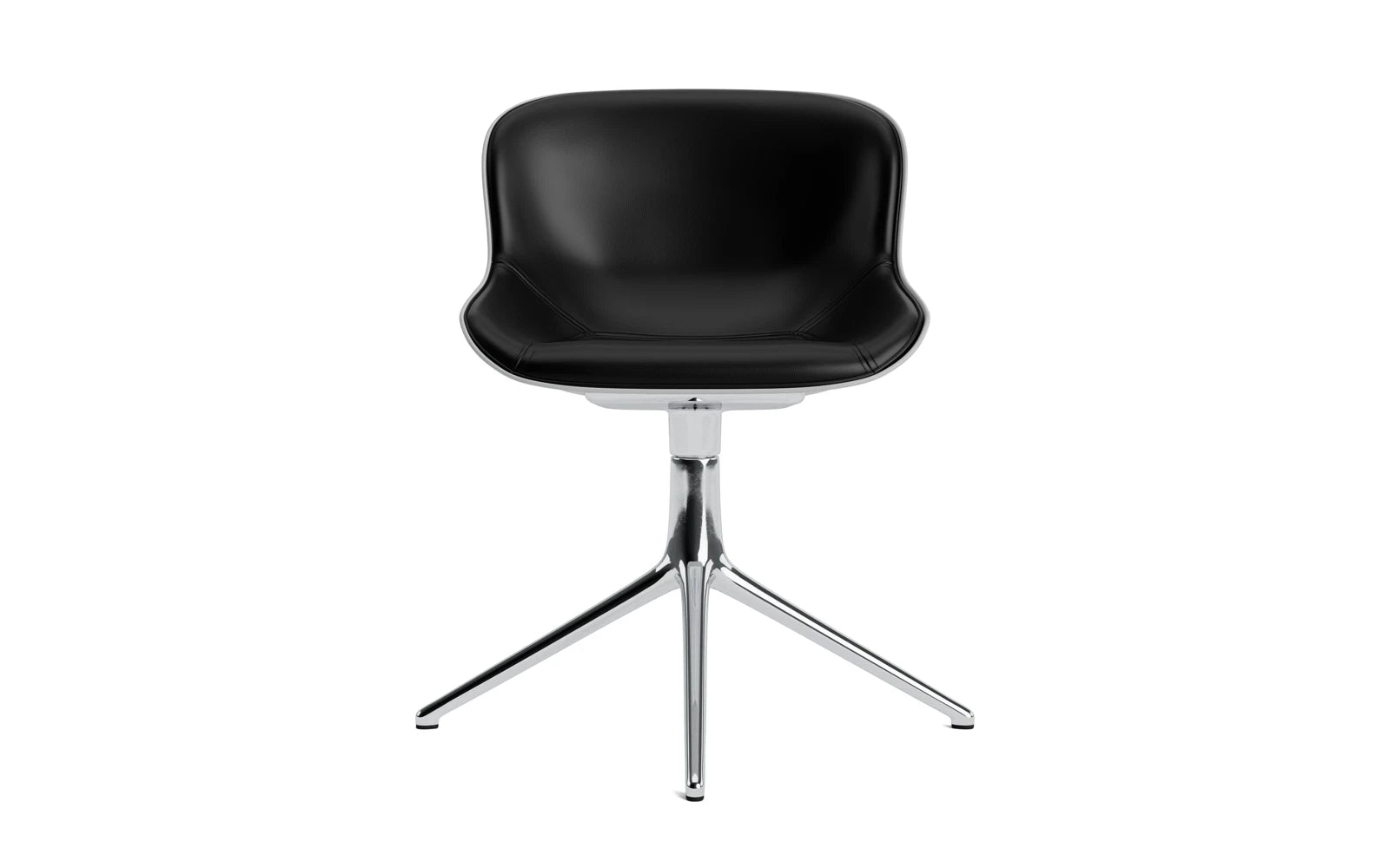 Entdecken Sie den Hyg Drehstuhl 4B von Normann Copenhagen: stilvoll gepolstert, ergonomisch und ideal für entspannte Ess- und Loungebereiche.