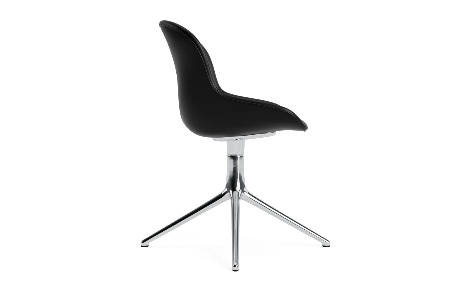 Entdecken Sie den Hyg Drehstuhl gepolstert 4B in elegantem Schwarz von Normann Copenhagen – perfekter Komfort und modernes skandinavisches Design vereint.