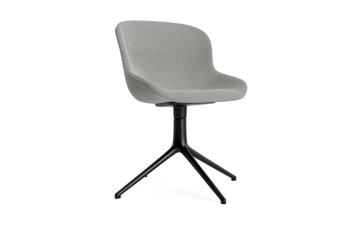 Hyg Drehstuhl gepolstert 4B schwarz aluminium Remix in Remix 133 präsentiert im Onlineshop von KAQTU Design AG. Drehstuhl ist von Normann Copenhagen