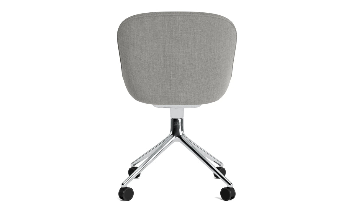 Hyg Drehstuhl mit Rollen vollpolster Remix in Remix 133 präsentiert im Onlineshop von KAQTU Design AG. Bürostuhl ist von Normann Copenhagen
