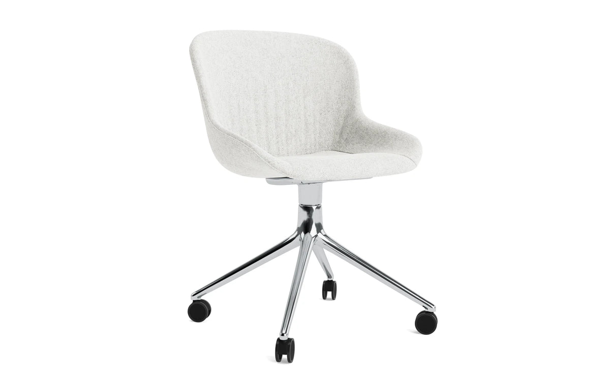 Hyg Comfort Drehstuhl 4W Vollpolster Aluminium Hallingdal in Hallingdal 110 präsentiert im Onlineshop von KAQTU Design AG. Drehstuhl ist von Normann Copenhagen