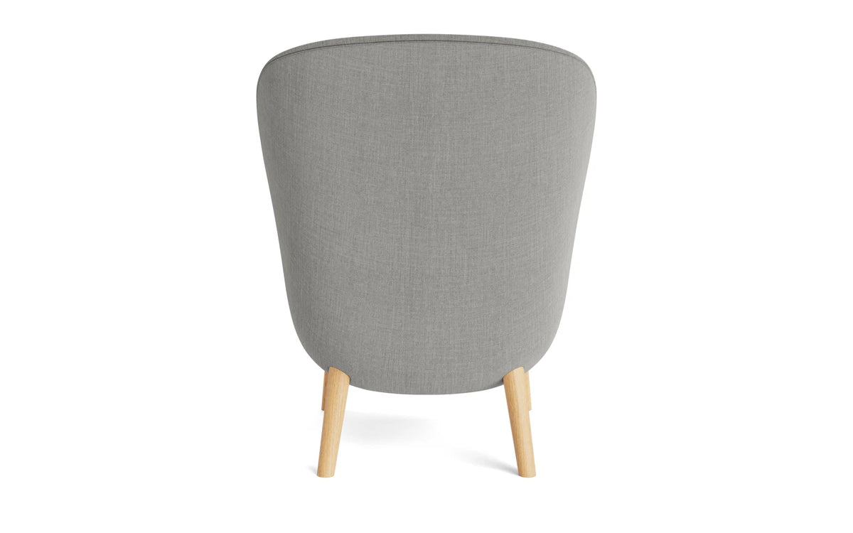 Hyg Lounge-Sessel Hoch Eiche Remix in Remix 133 präsentiert im Onlineshop von KAQTU Design AG. Sessel ist von Normann Copenhagen