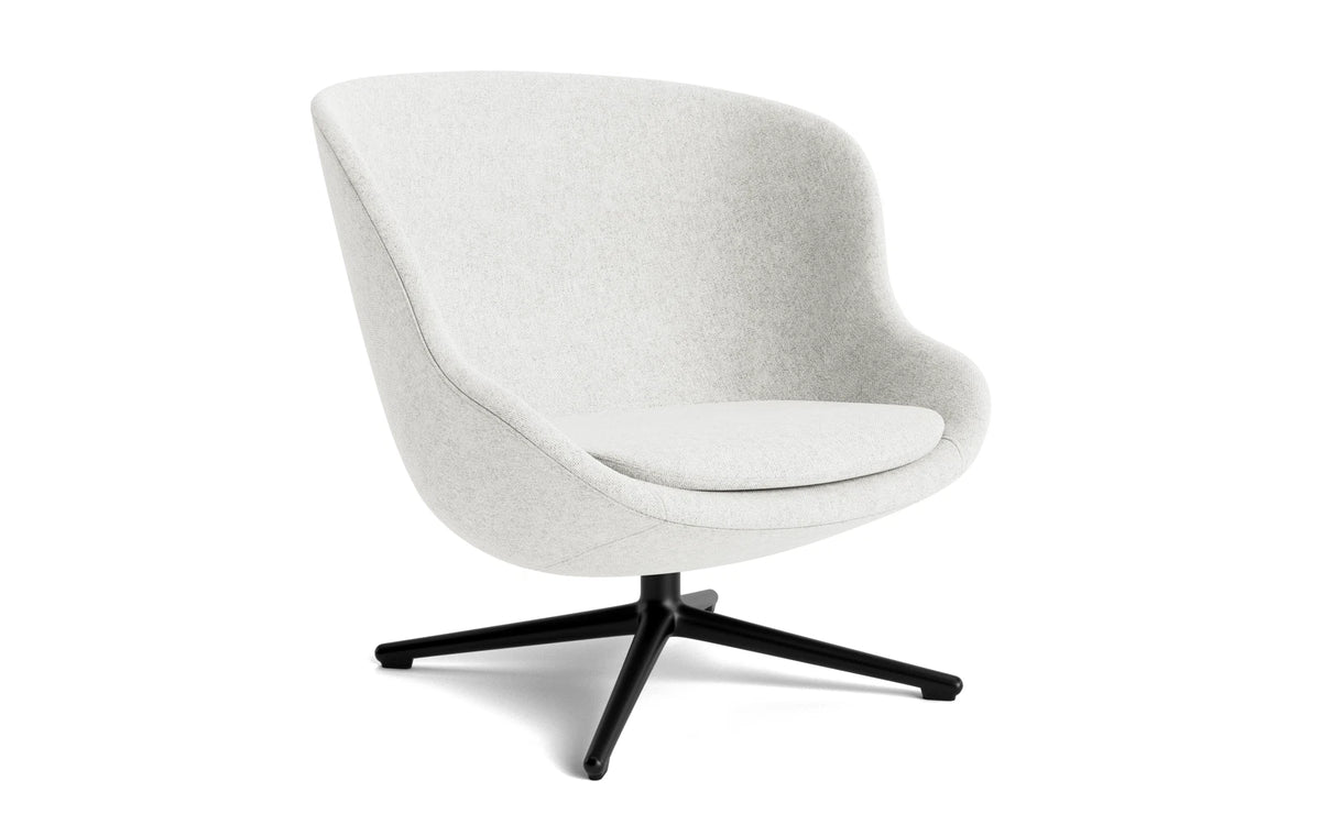 Hyg Lounge-Sessel niedrig mit Drehgestell, schwarzes Aluminium, Hallingdal in Hallingdal 110 präsentiert im Onlineshop von KAQTU Design AG. Drehsessel ist von Normann Copenhagen