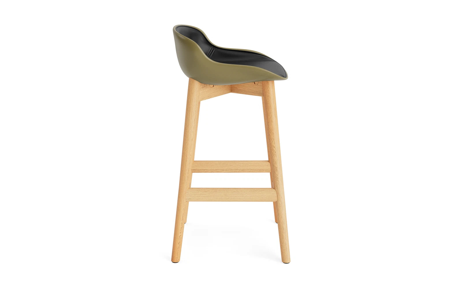 Entdecken Sie den Hyg Barhocker 65 cm von Normann Copenhagen – stilvolles Design trifft auf höchsten Komfort mit edler Eichenholzstruktur und sanfter Polsterung.