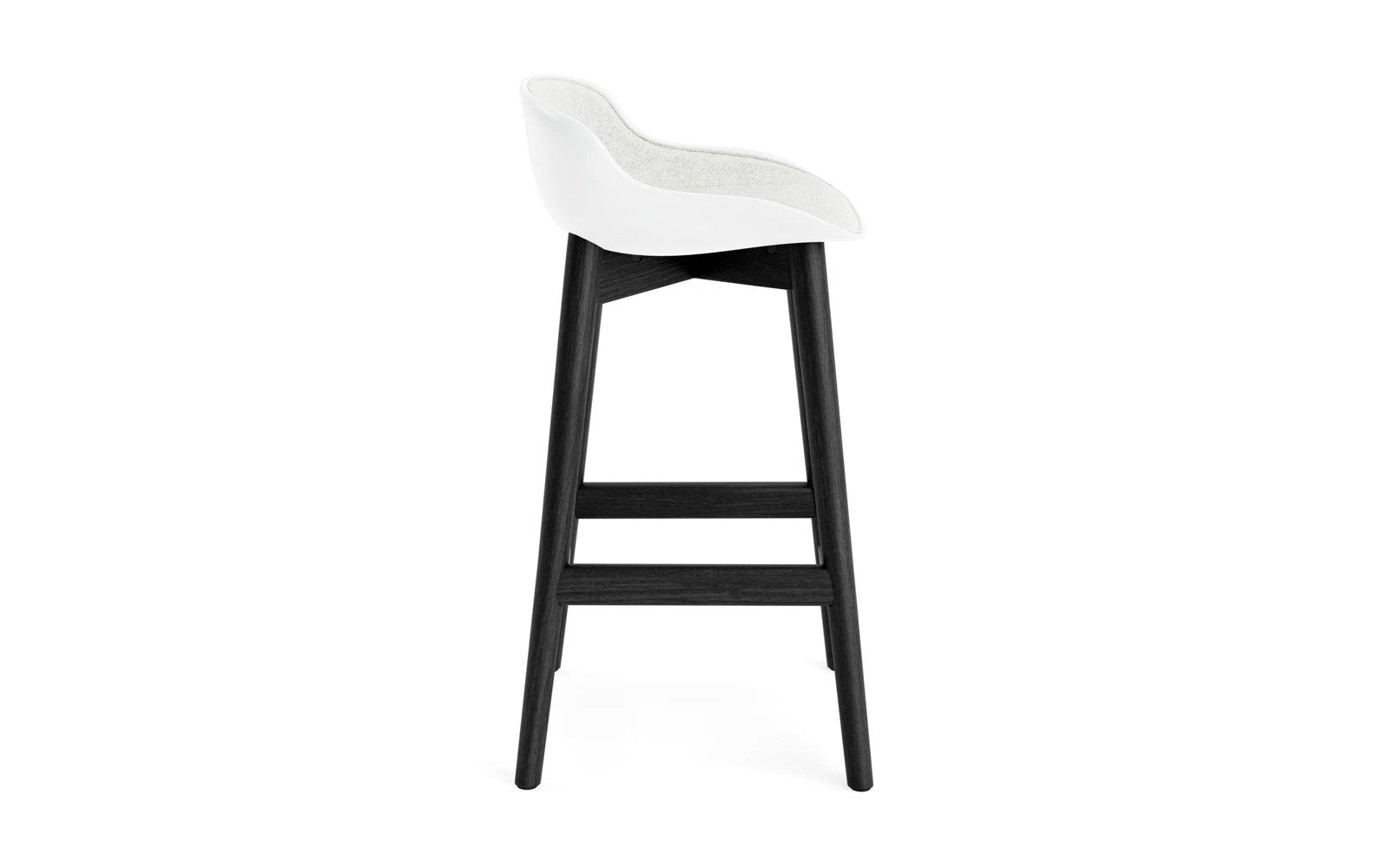 Entdecken Sie den Hyg Barhocker 65 cm von Normann Copenhagen – ein stilvoller Barhocker aus schwarzer Eiche mit gemütlicher Polsterung in Weiss/Hallingdal, perfekt für Ihr Zuhause.